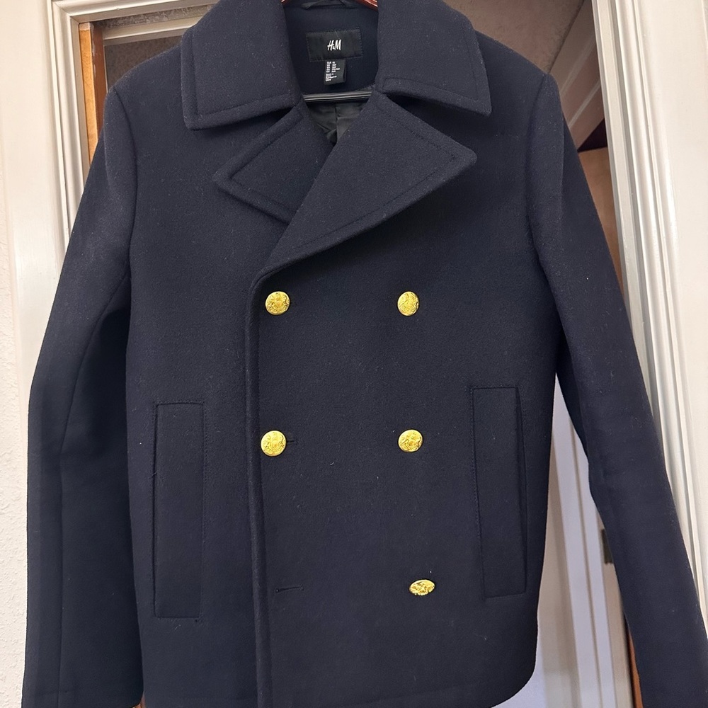 H&M Coat size 36R(S) in Navy color